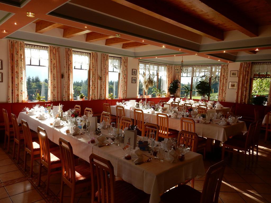 Hotel Landhof Simeter Gmbh ชปิททาลอันแดร์เดรา ภายนอก รูปภาพ